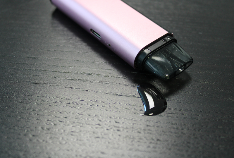 Pourquoi ma cigarette électronique fuit ? Shop Clop à Rouen 76 ou près de chez vous vous conseillera.